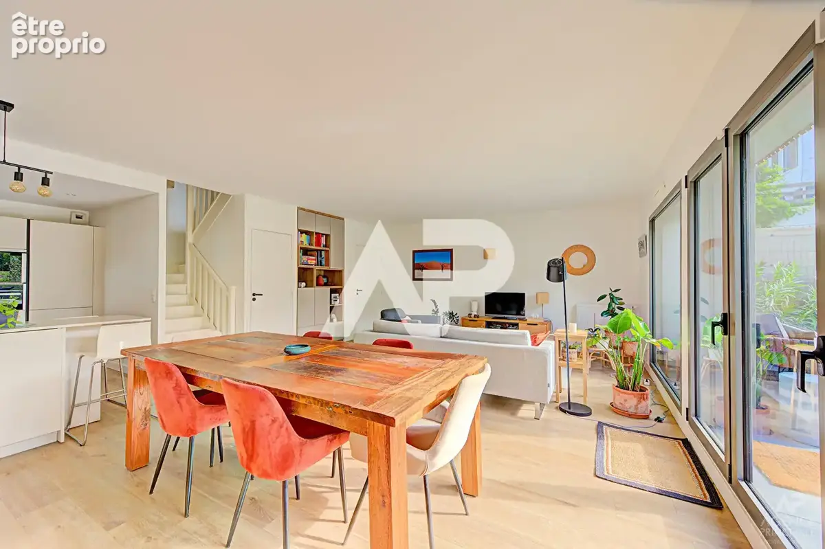 Appartement Rueil Malmaison 5 pièce(s) 117.15 m² - photo 6
