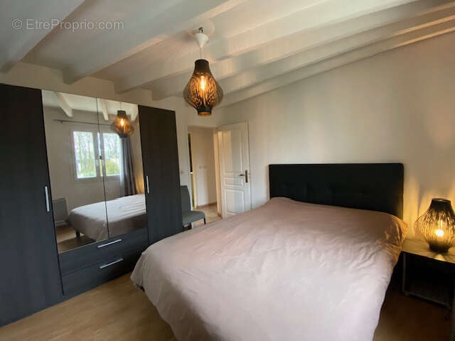 Maison à CHENAC-SAINT-SEURIN-D'UZET