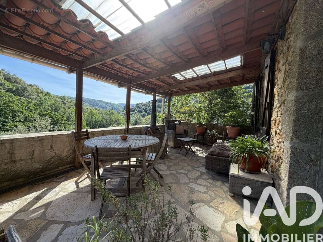 Maison 345 m² à Notre-Dame-De-La-Rouviere  - photo 5