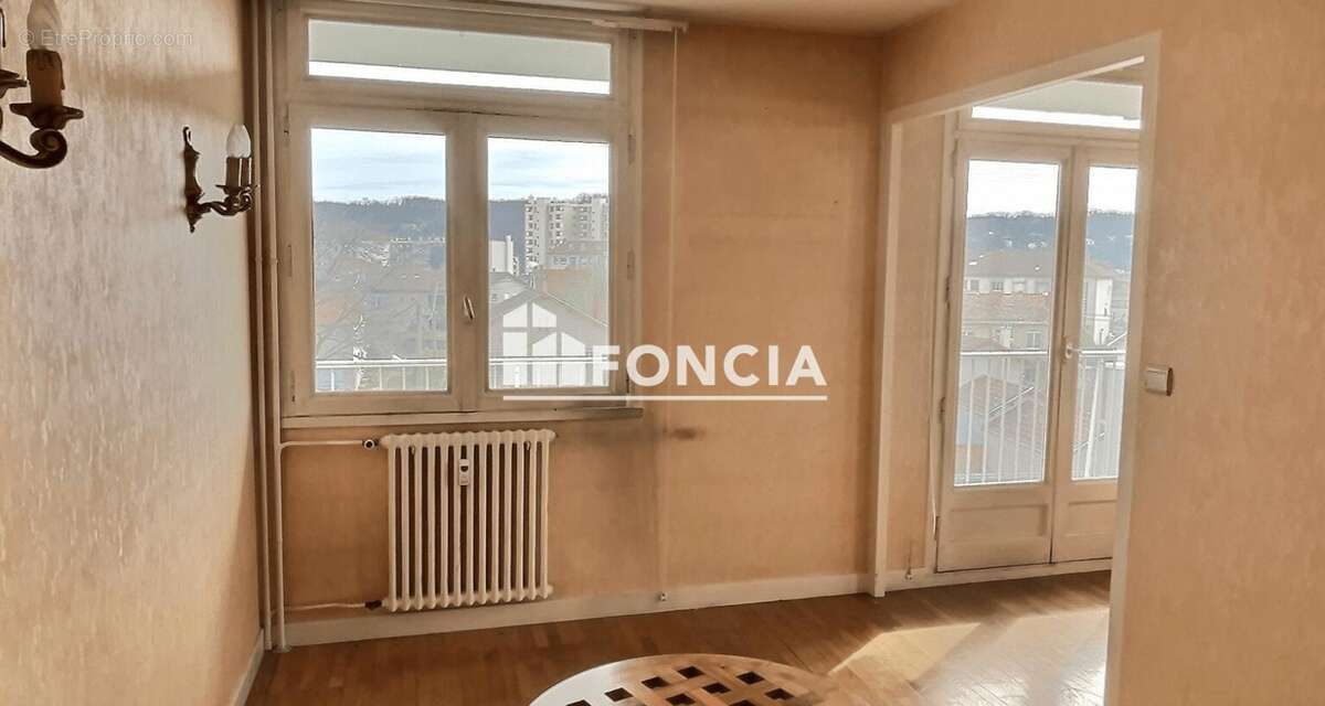Appartement à ROUSSILLON