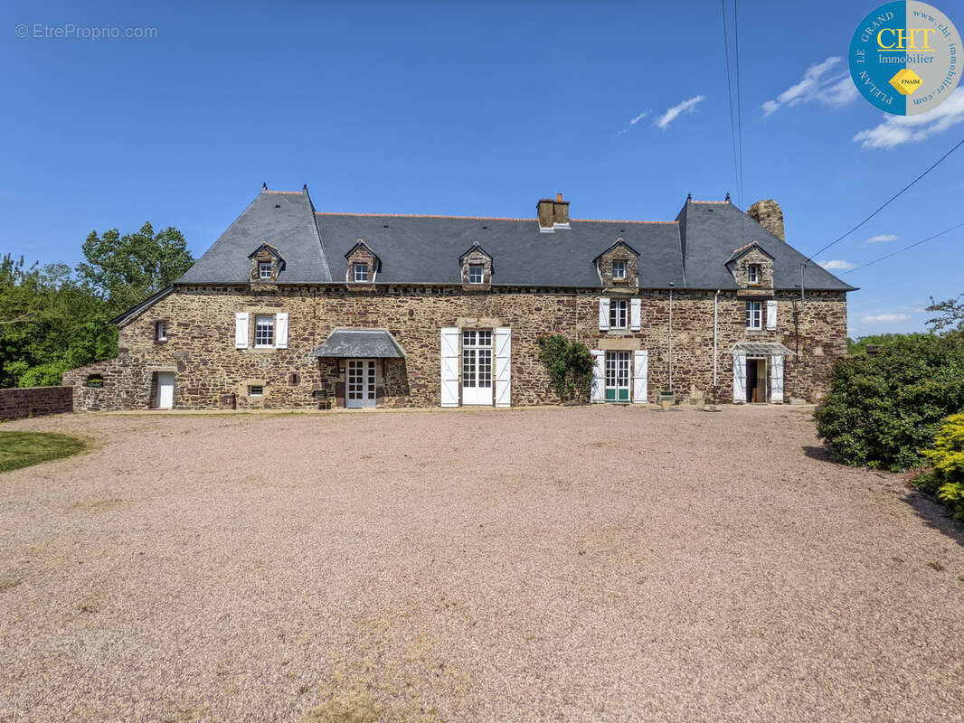 Maison à PAIMPONT