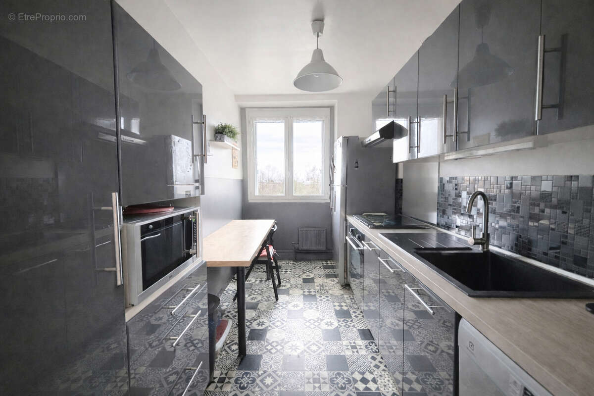 Appartement à EPINAY-SUR-SEINE