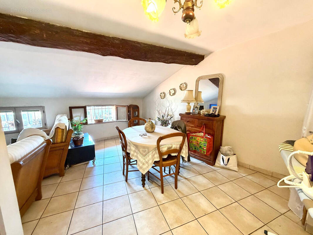 Appartement à POLLESTRES