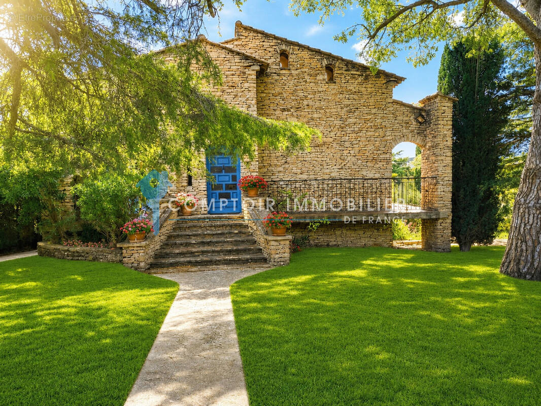 Maison à ARAMON