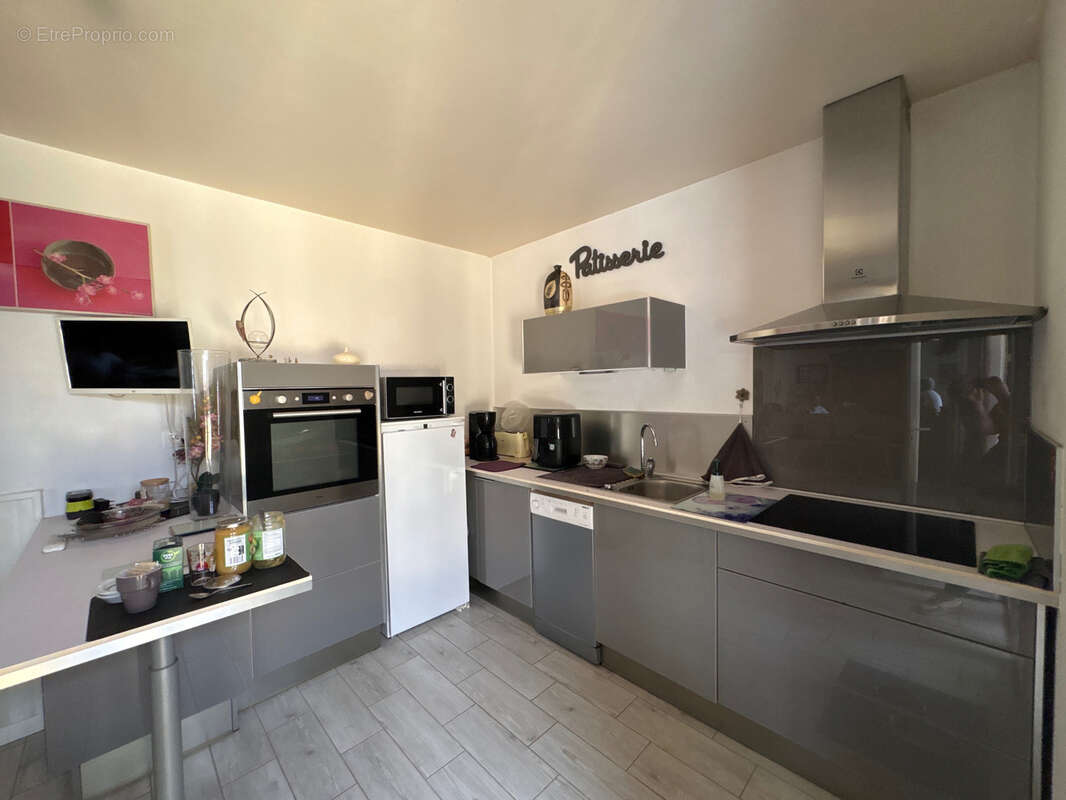 Maison familiale avec sous-sol complet et jardin clos, à deux pas du centre de Pluvigner - photo 4