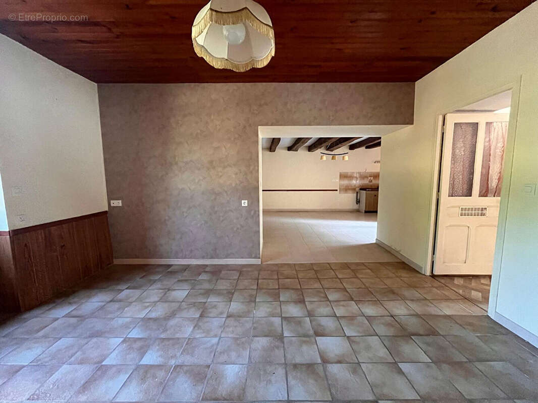 Maison 170 m² à Moncley  - photo 7