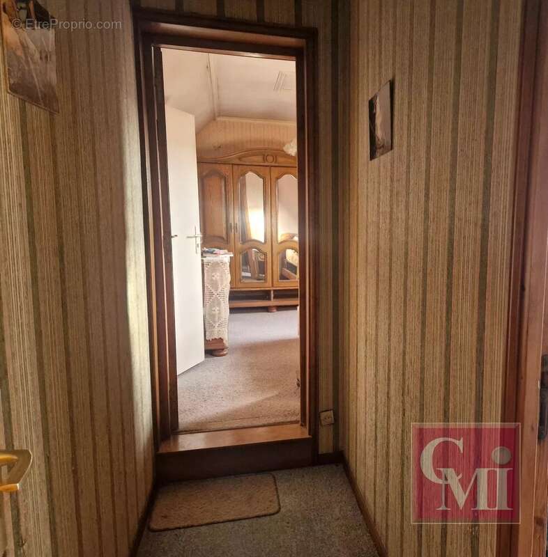 Maison à BRUYERES-LE-CHATEL