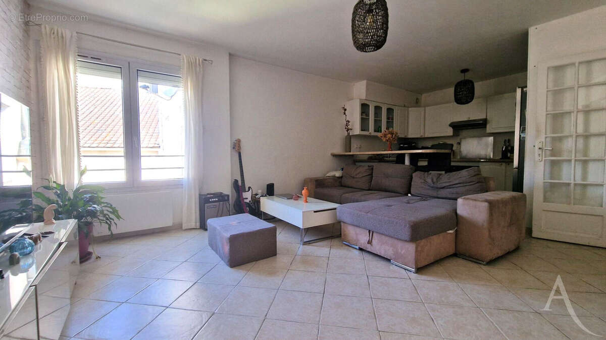 Appartement à MANTES-LA-JOLIE