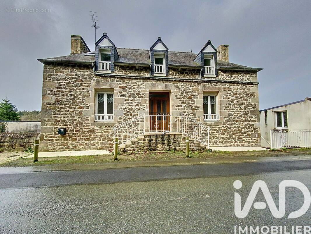 Photo 1 - Maison à JUGON-LES-LACS