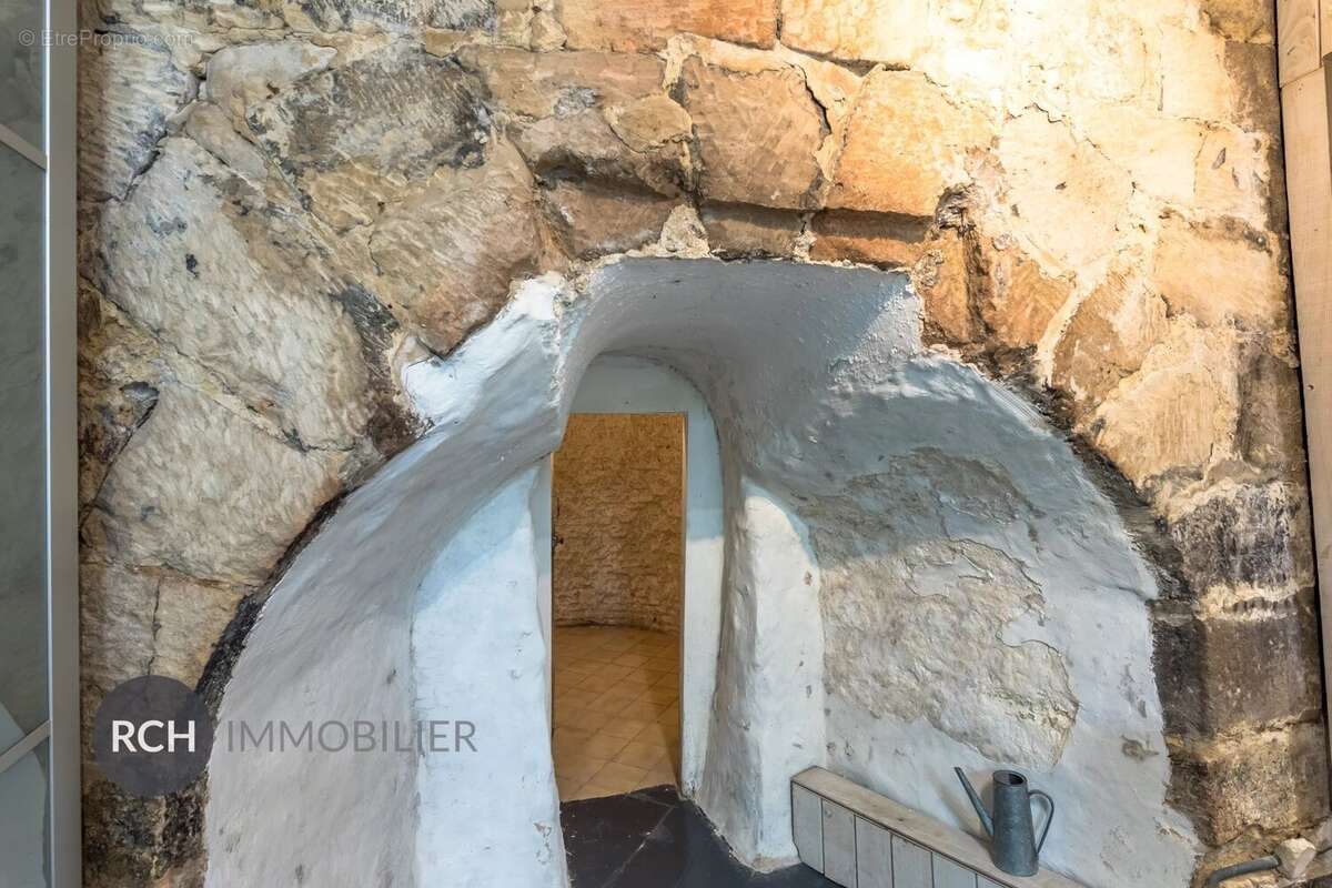 Maison à NEAUPHLE-LE-CHATEAU