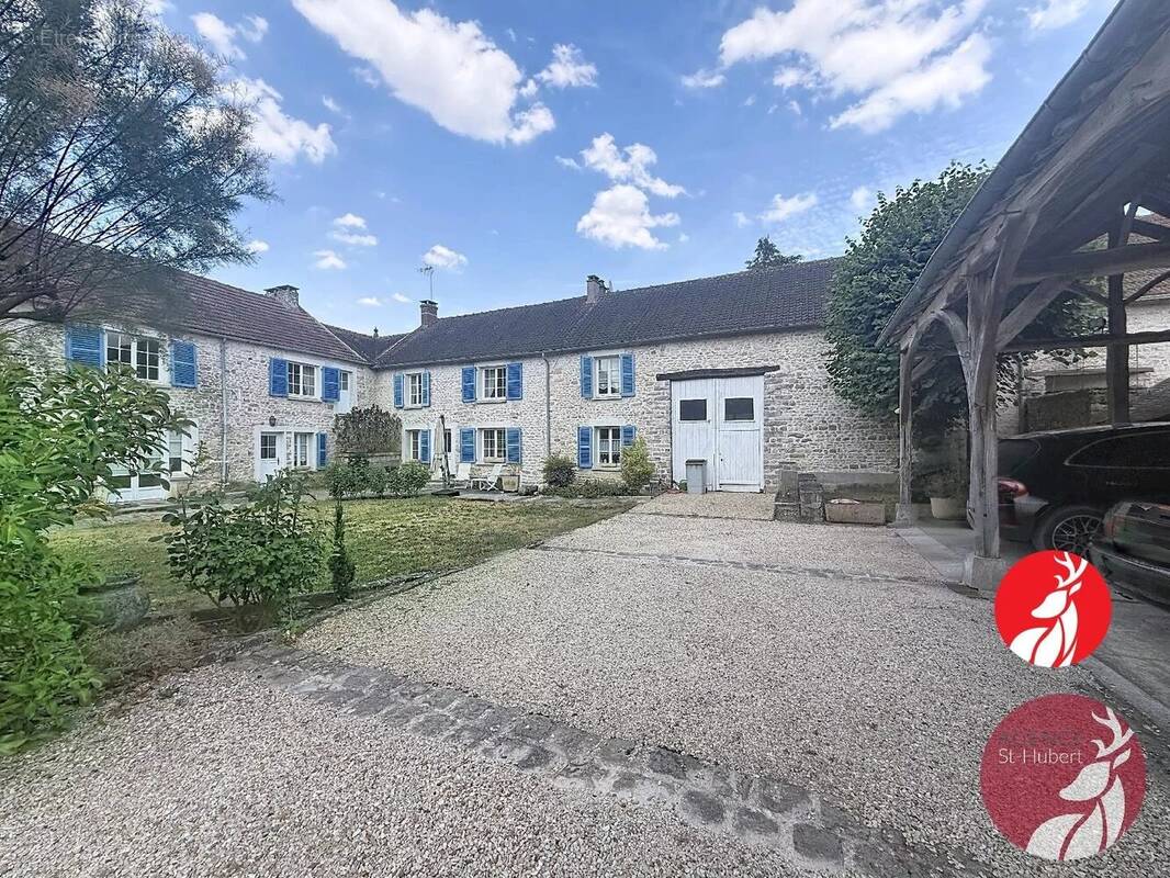 Maison à COURDIMANCHE-SUR-ESSONNE