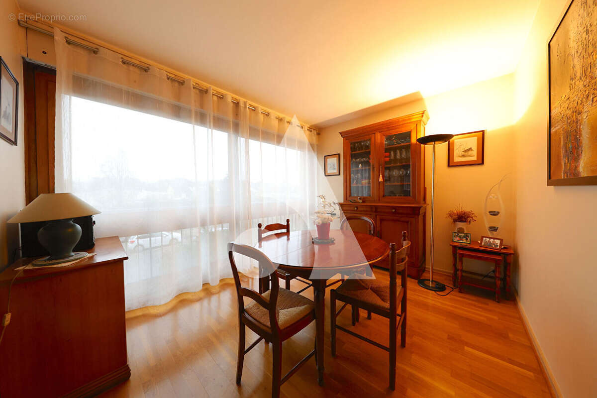 Appartement à RIS-ORANGIS