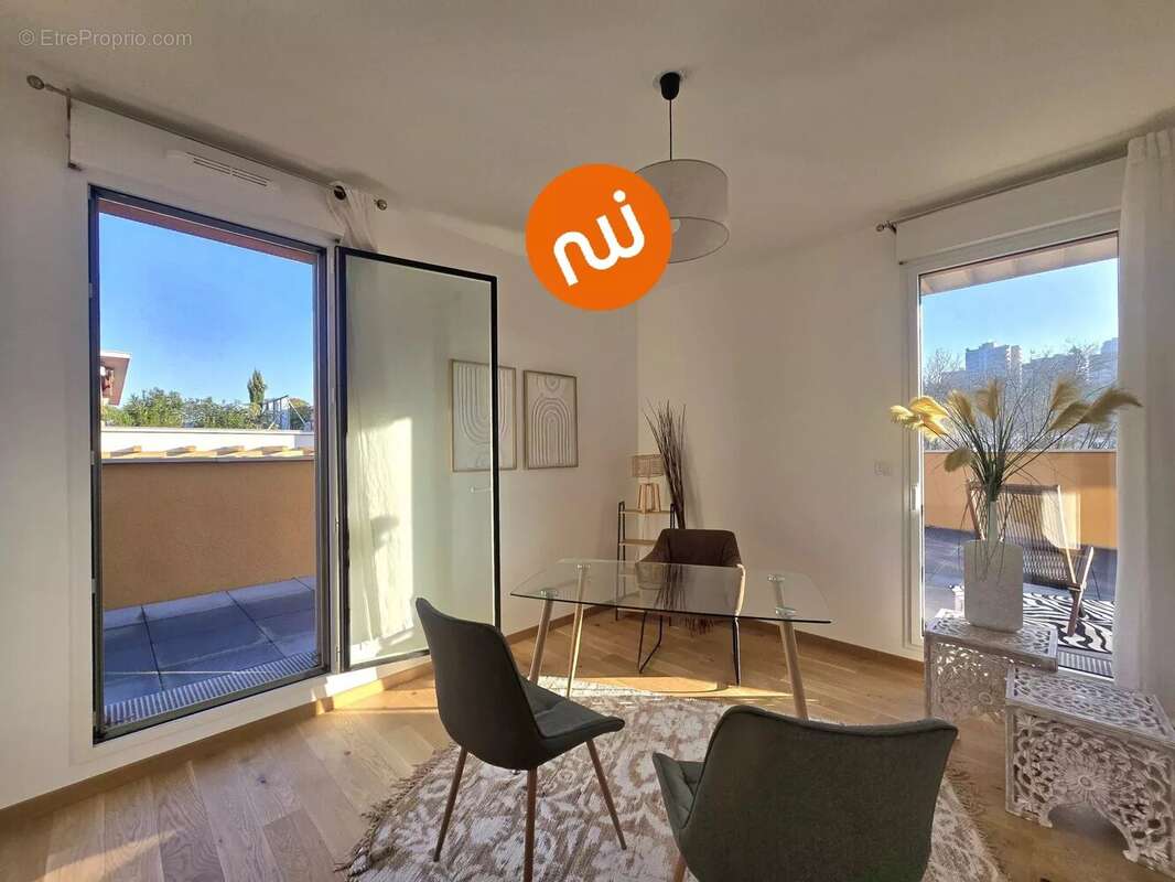 Appartement à TASSIN-LA-DEMI-LUNE