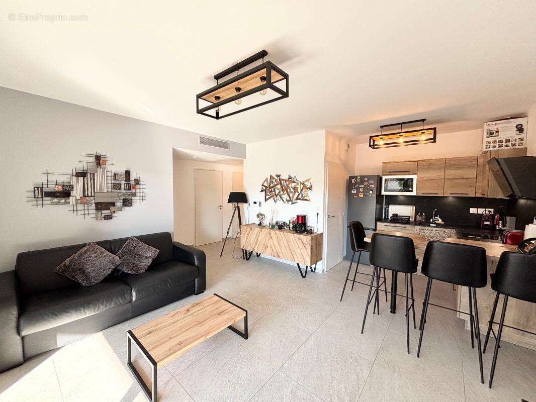Appartement f2 avec terrasse et parking privatif a vendre résidence les terrasses de la mer - photo 6