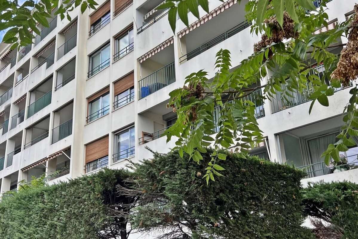 Appartement à SAINT-MAUR-DES-FOSSES