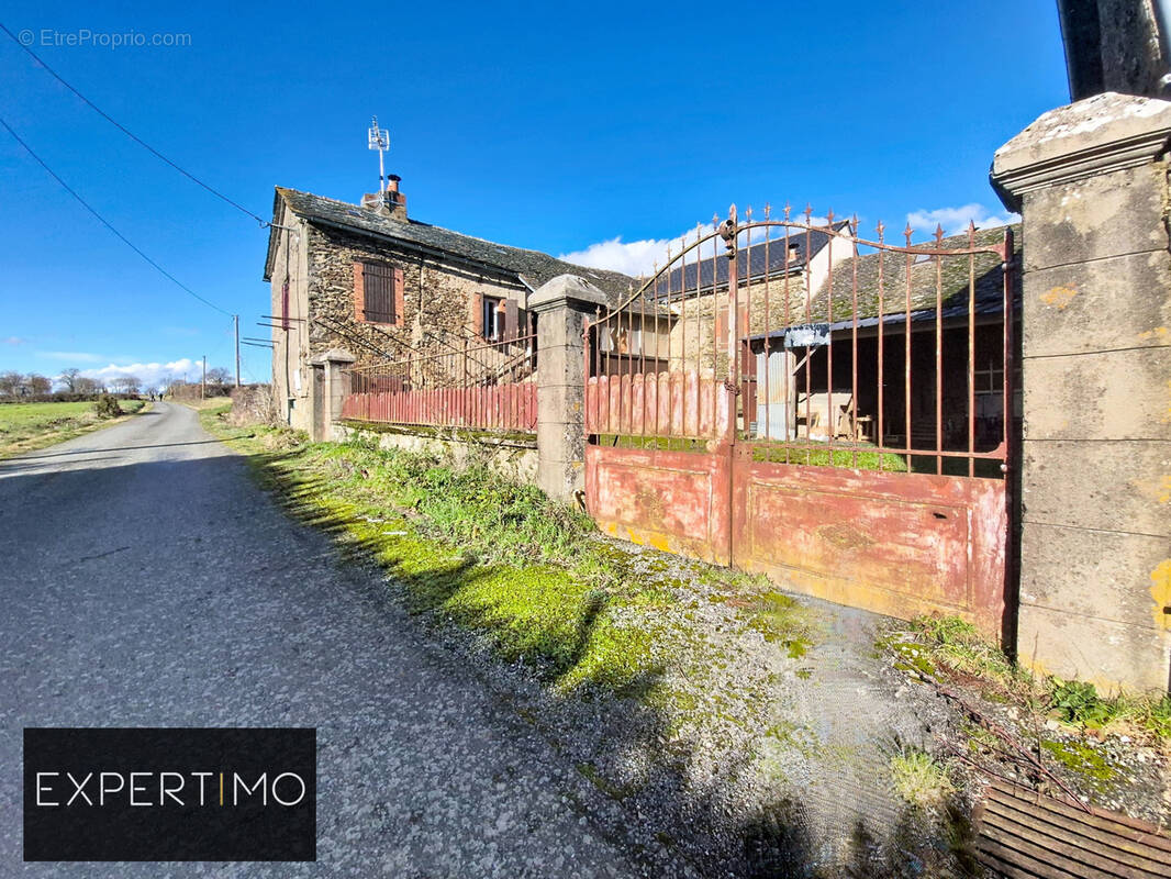 Ferme de caractère du XVIII? siècle   Isolement, authenticité et potentiel exceptionnel - photo 2