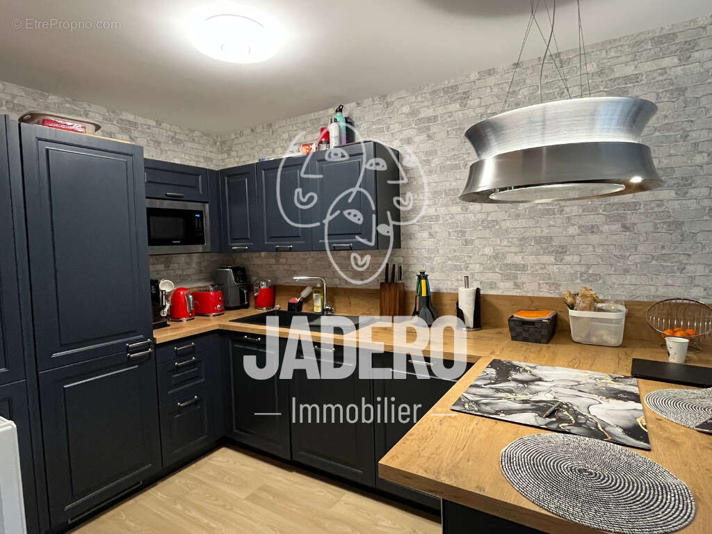 Appartement à LE MESNIL-ESNARD