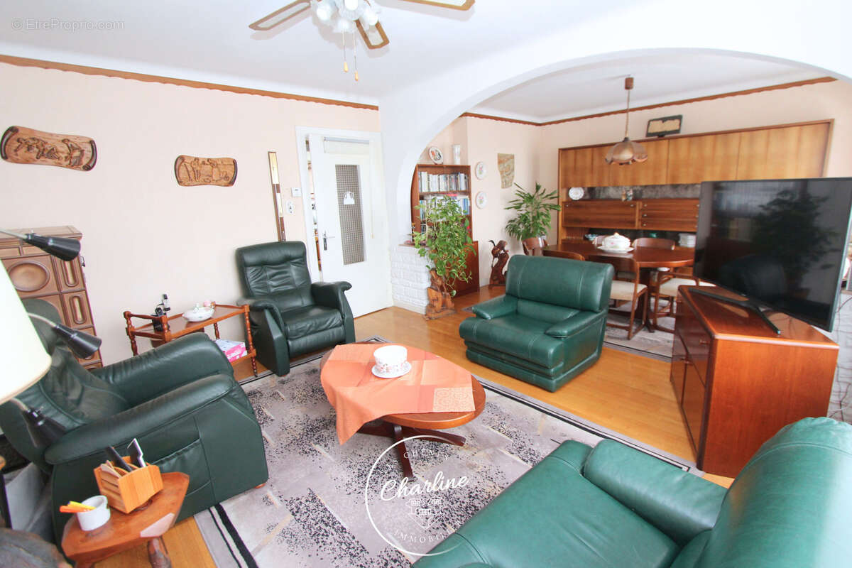 Maison à SAINTE-MARIE-AUX-CHENES