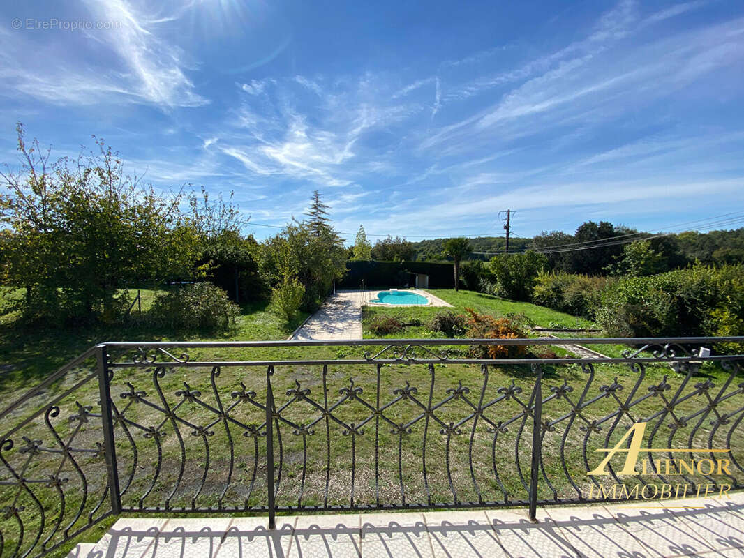 Maison à BOURDEILLES