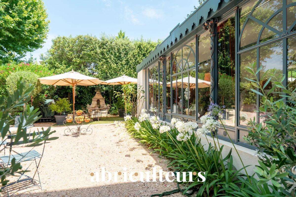 Maison de prestige de 395m² avec piscine en vente sur Bouc-Bel-Air (13320) - photo 17