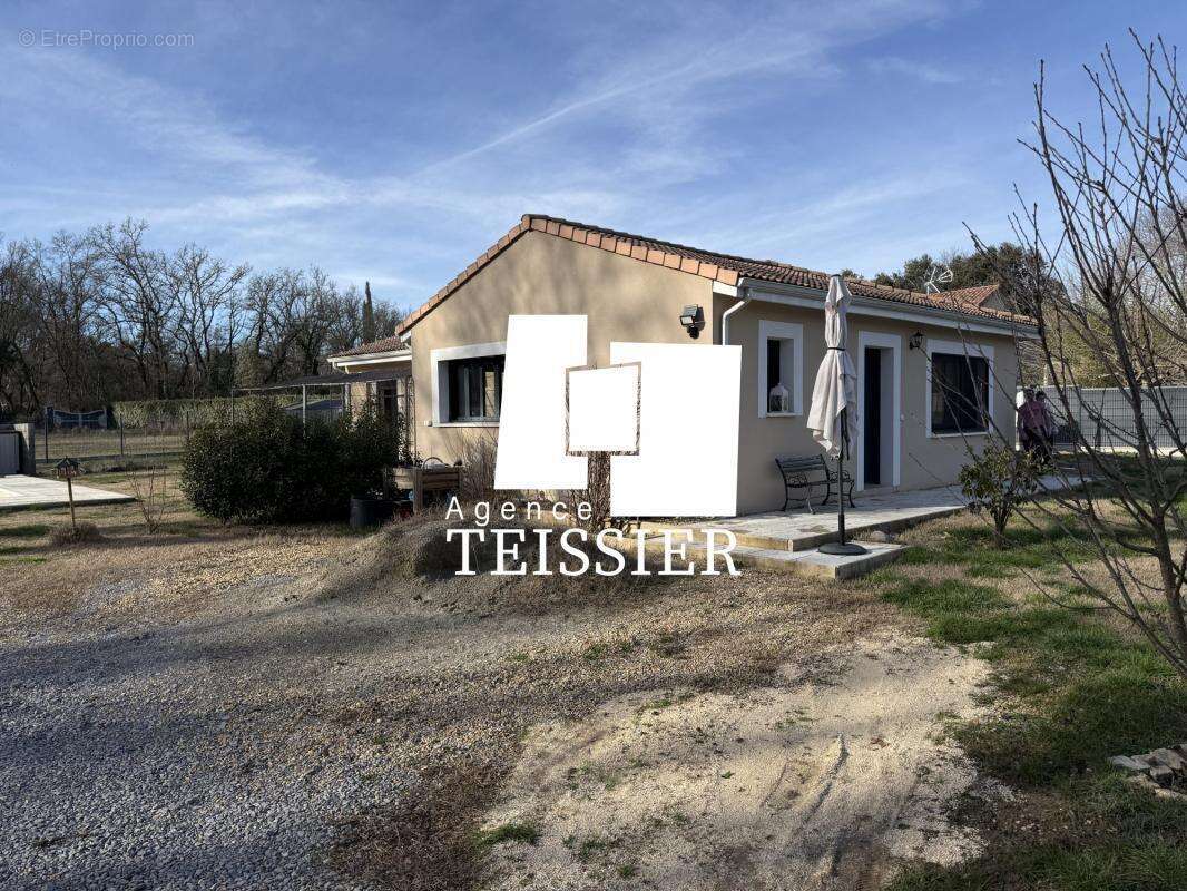 Maison à BERRIAS-ET-CASTELJAU