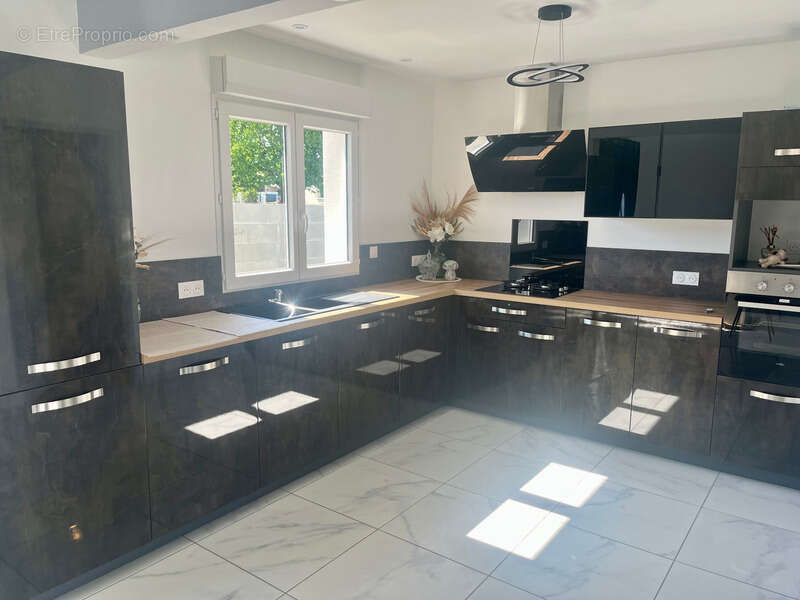 Maison à MOUTIERS-SUR-LE-LAY