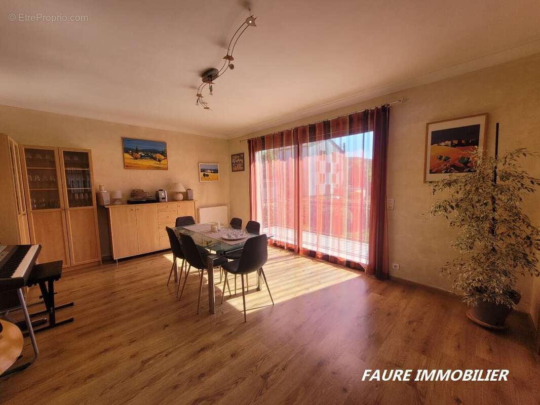 Maison à CREMIEU