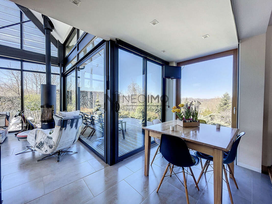 Maison à REBEUVILLE