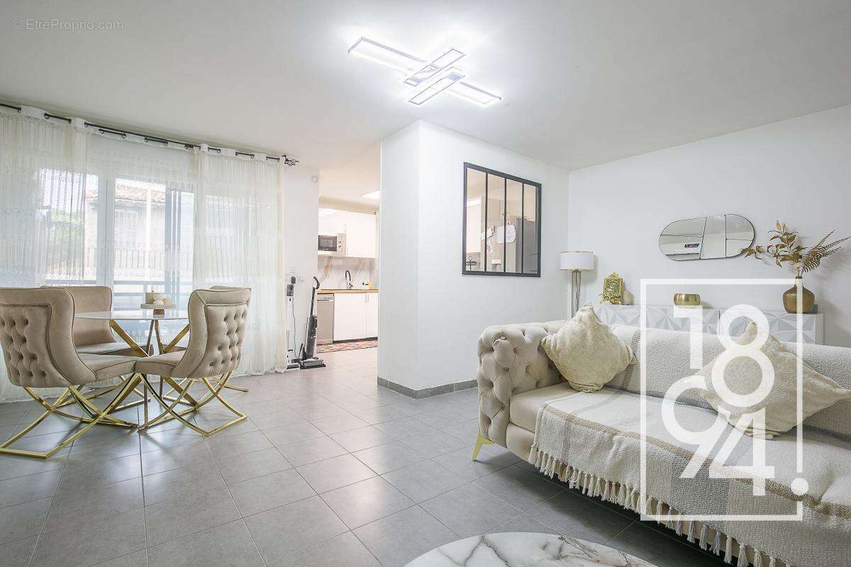 Appartement à MARSEILLE-10E