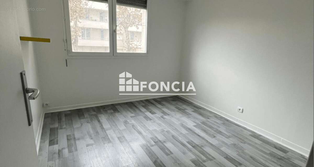 Appartement à LE BOURGET