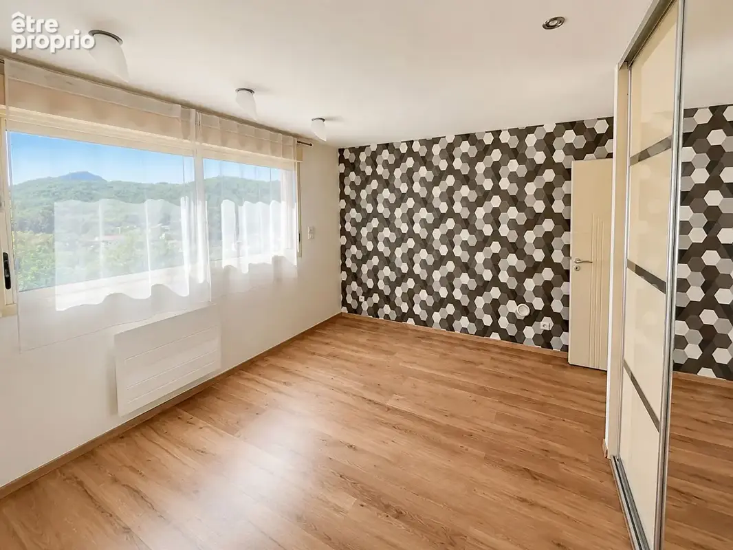 EXCLUSIVITE Villa de 215 m2 sur les hauteurs à 8 minutes du centre de Clermont-Ferrand - photo 13