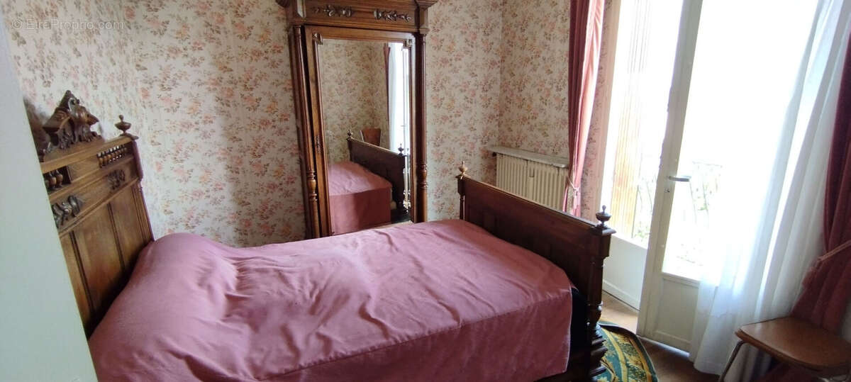 Maison à TOURNON-SAINT-MARTIN