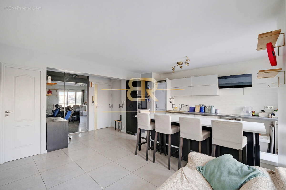 Appartement à SAINT-OUEN