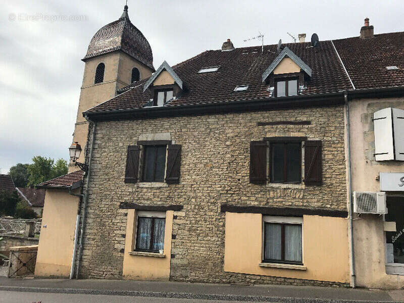Appartement 250 m² à Rioz  - photo 6