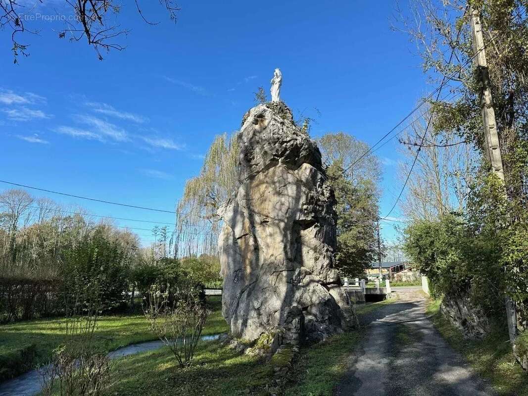 Maison à SAINT-LAURENT-DE-NESTE
