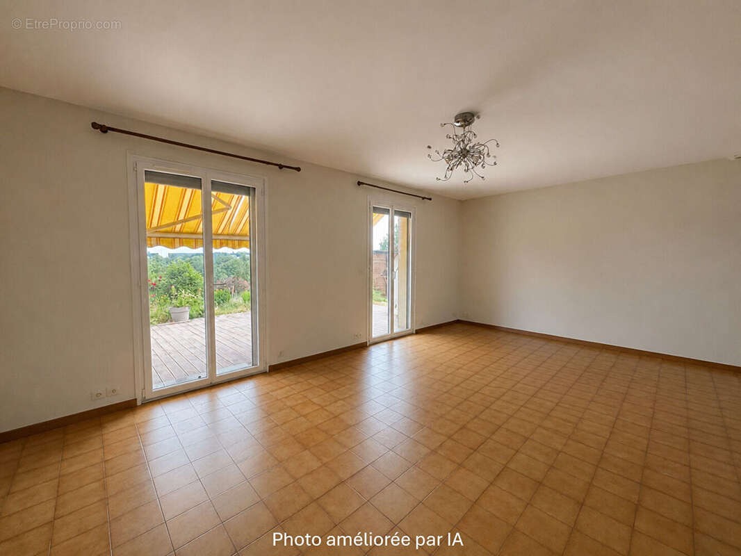 Boissettes _Maison 8 pièces 183 m² + Terrain constructible à diviser - photo 5