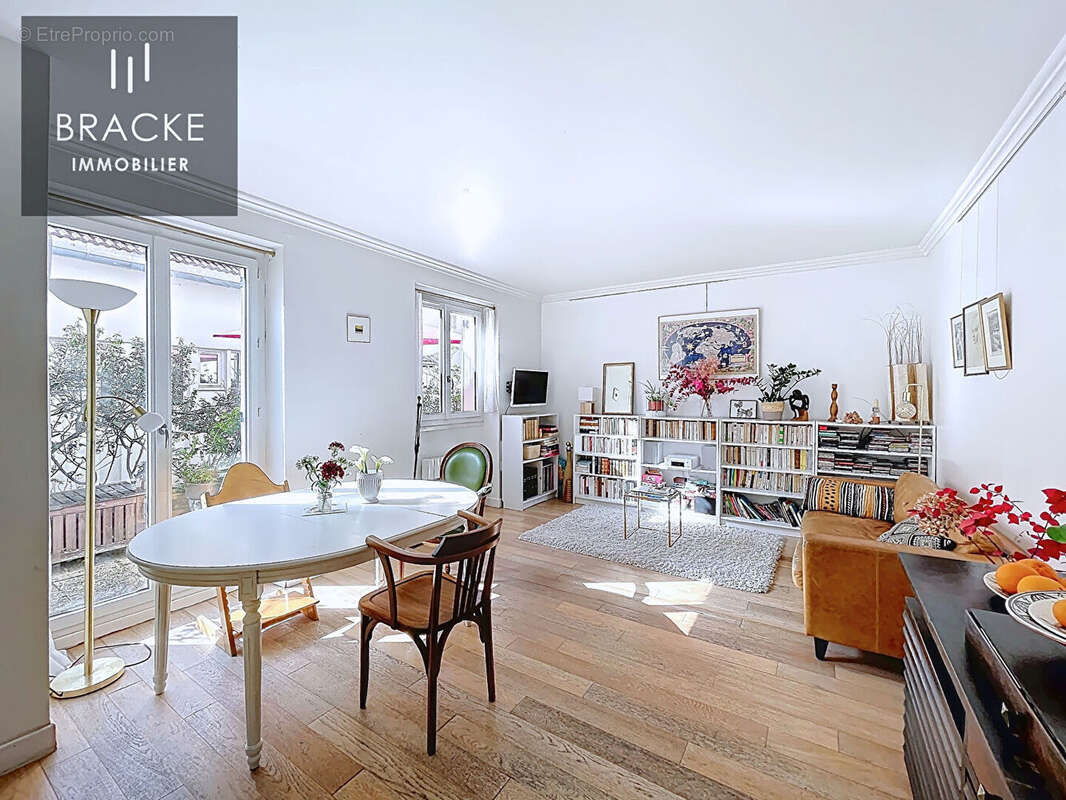 Maison à COURBEVOIE