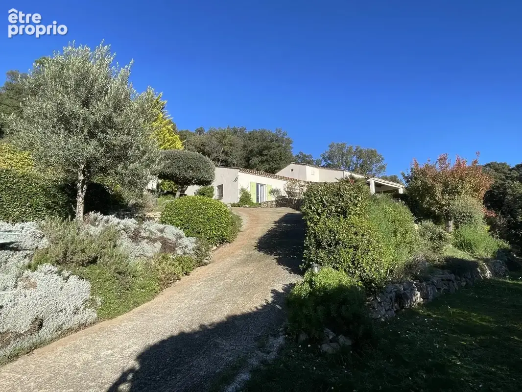 Villa de plain pied avec piscine et vue dégagée - photo 23
