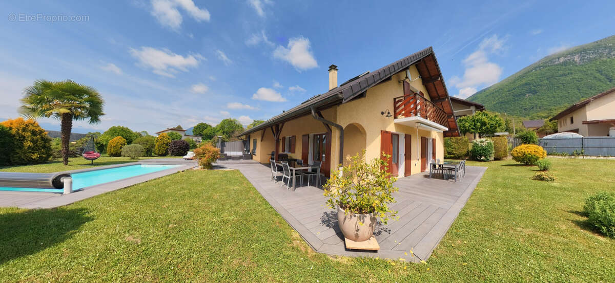 Maison à SAINT-JEOIRE-PRIEURE