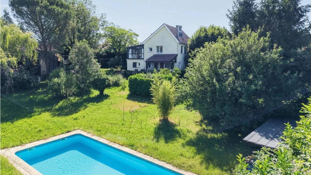 SECTEUR COEUR DE CAUSSE - Spacieuse Demeure, maison d'amis et gr - photo 5