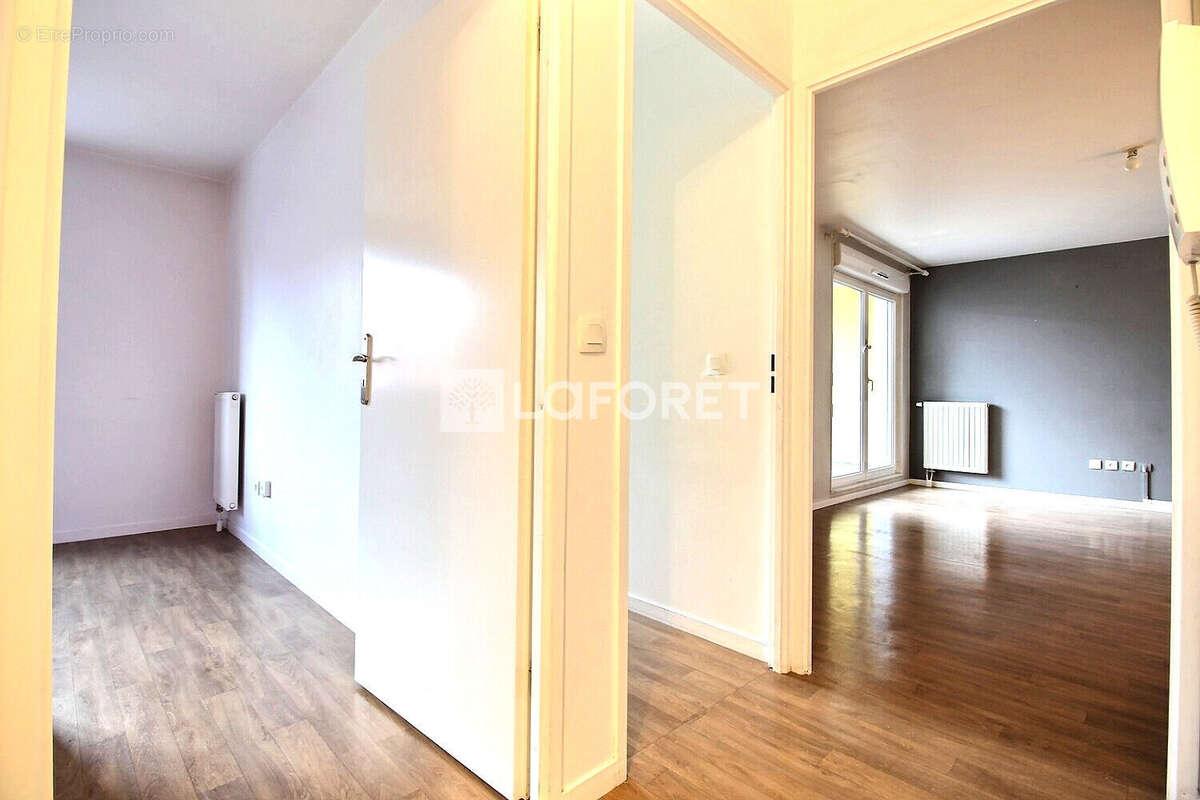 Appartement à GENNEVILLIERS