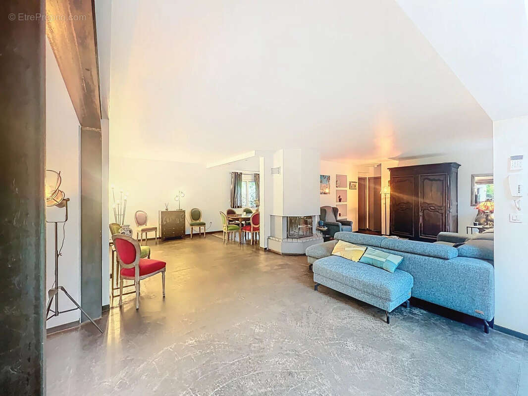 Maison 186 m² à Lamorlaye  - photo 7