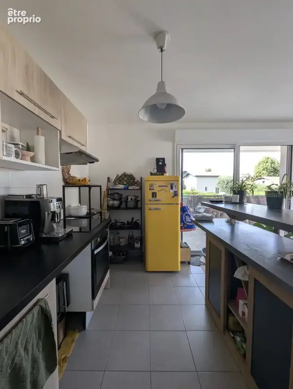 Appartement T3 avec terrasse, cellier et stationnements sous - photo 2