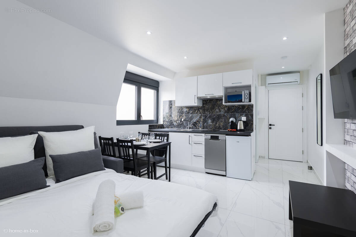 Appartement à PARAY-VIEILLE-POSTE