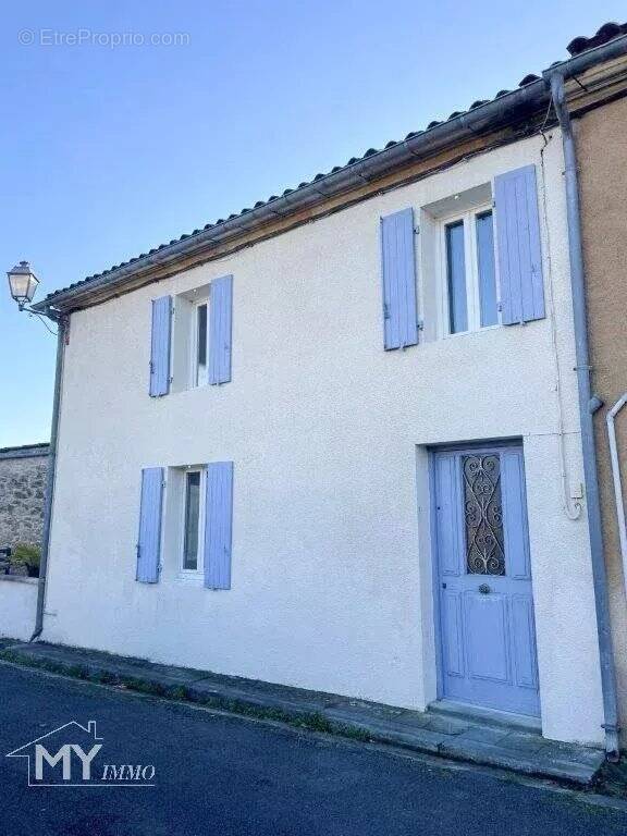 Appartement à VILLEFRANCHE-DE-LONCHAT