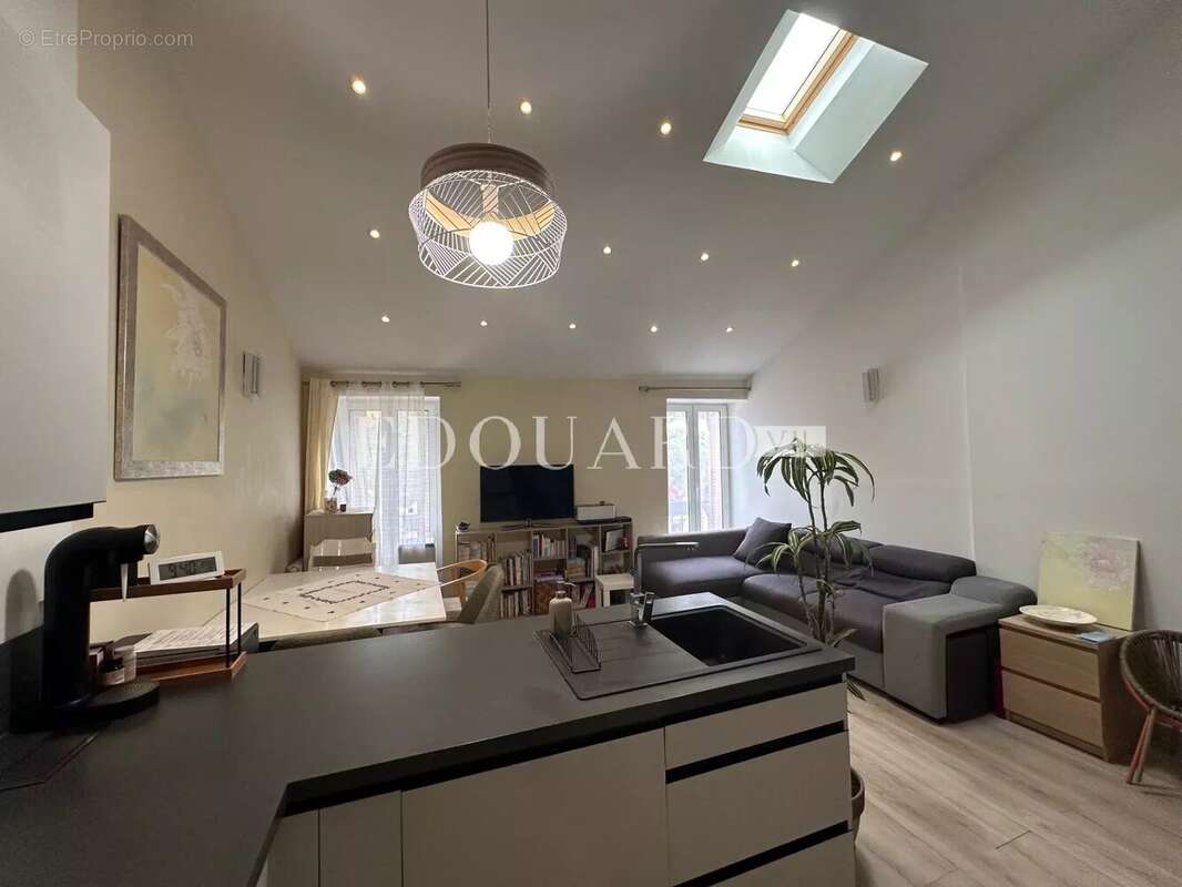 Appartement à LA TURBIE