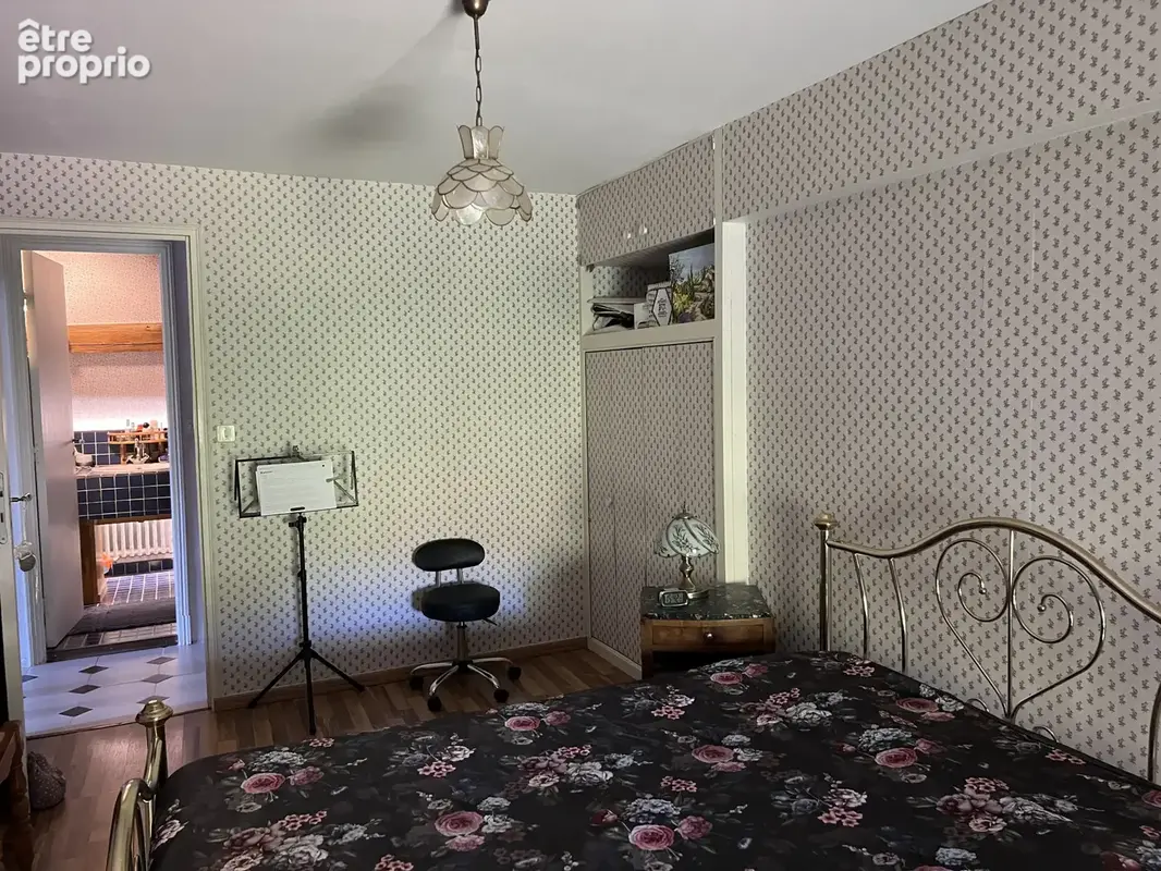 Propriété 9730 m2 : ancien moulin restauré avec garage, parc, sources, rivière - photo 9