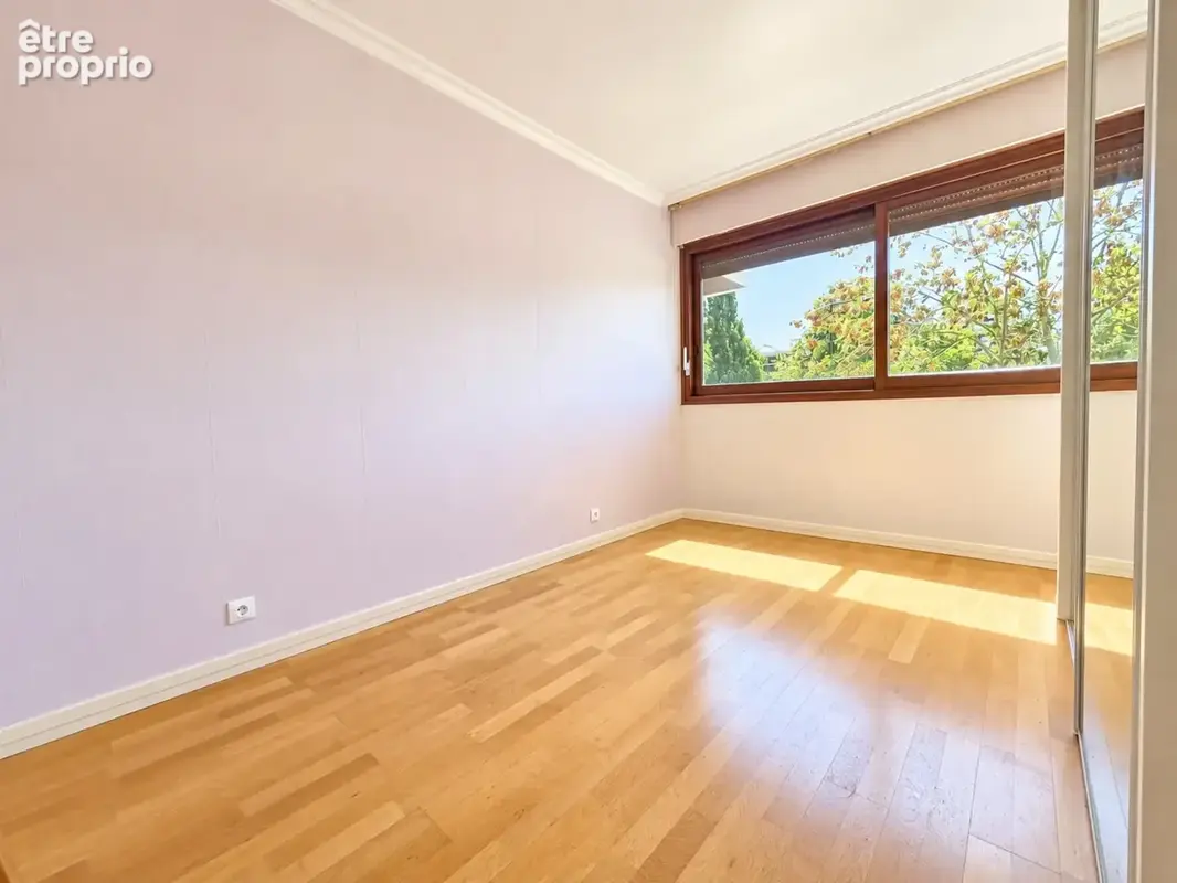 Appartement à vendre 4 pièces LE CHESNAY (78)100m²-3 chambres-Loggia-Balcon-Parking-cave - photo 10