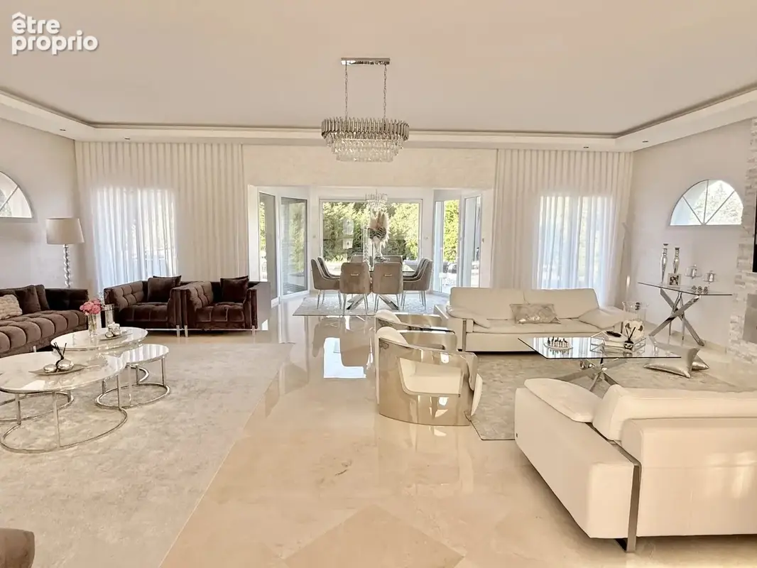 Maison d’exception – Volumes, lumière et art de vivre au calme absolu - photo 9