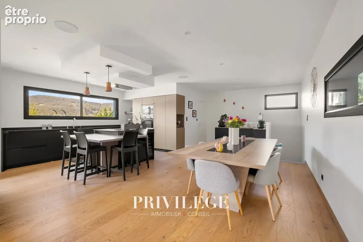 Maison d'architecte de 242 m2 avec vue et piscine - photo 9